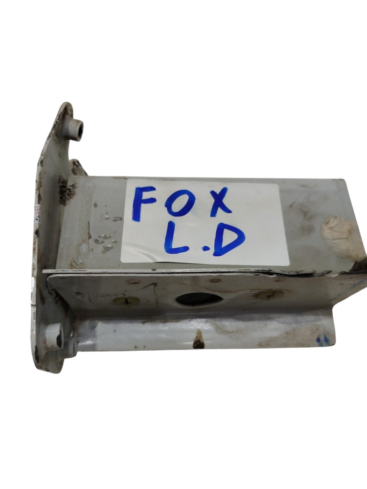 Bico Longarina Lado Direito Passag Vw Fox 1.0 8v 2014 Ferro 2