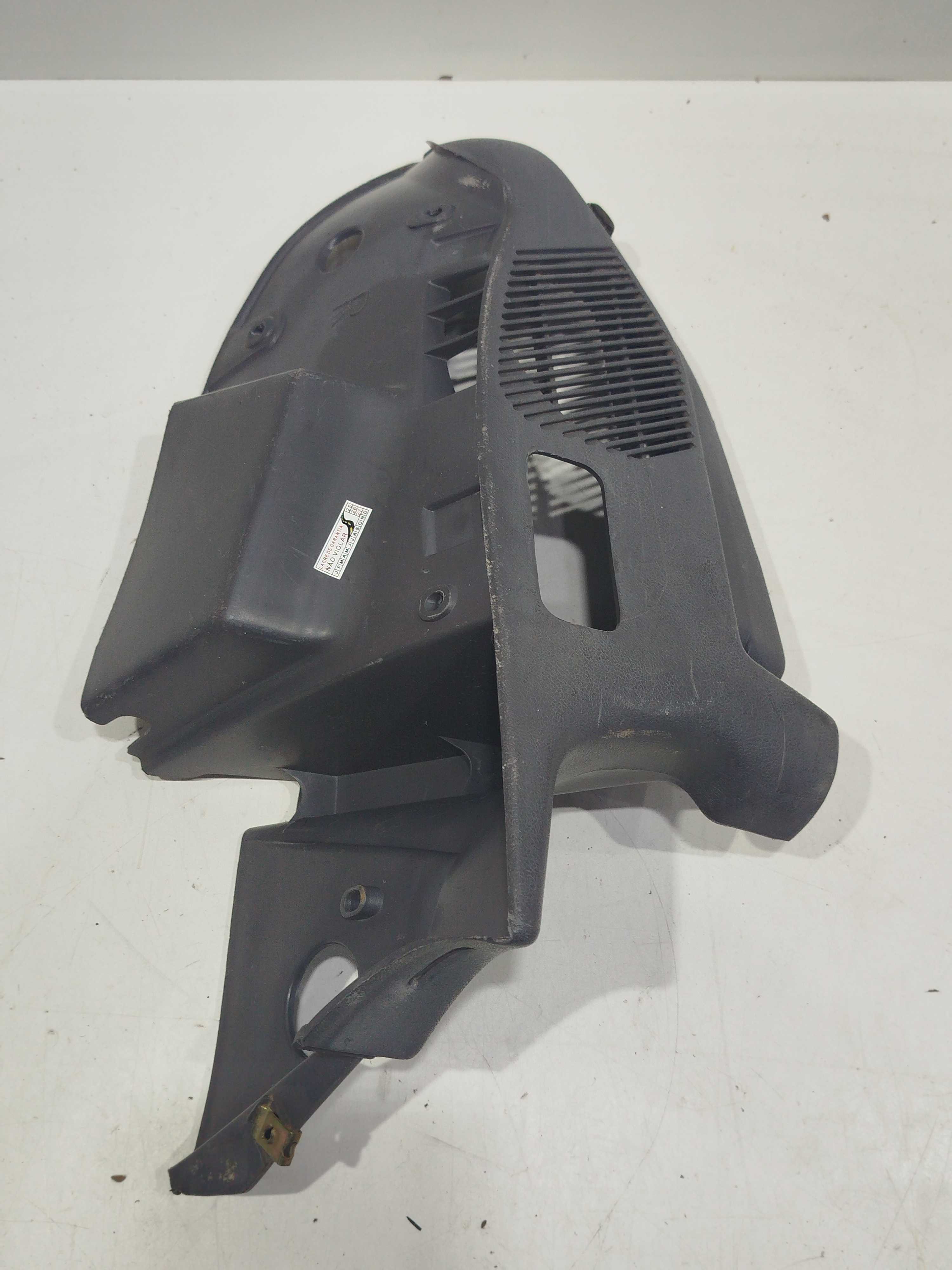 Suporte Bagagito Tras Direito Ford Fiesta 2000 89FBA46802AKW 1