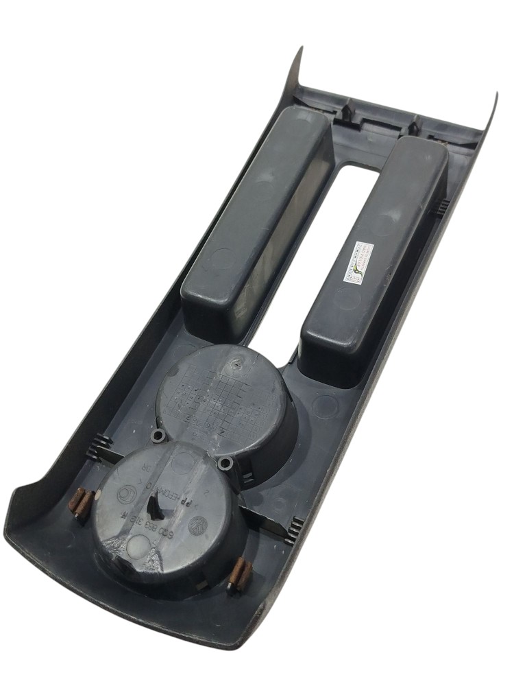 Console Central Porta Moldura Modura Copo  Polo 2003 2