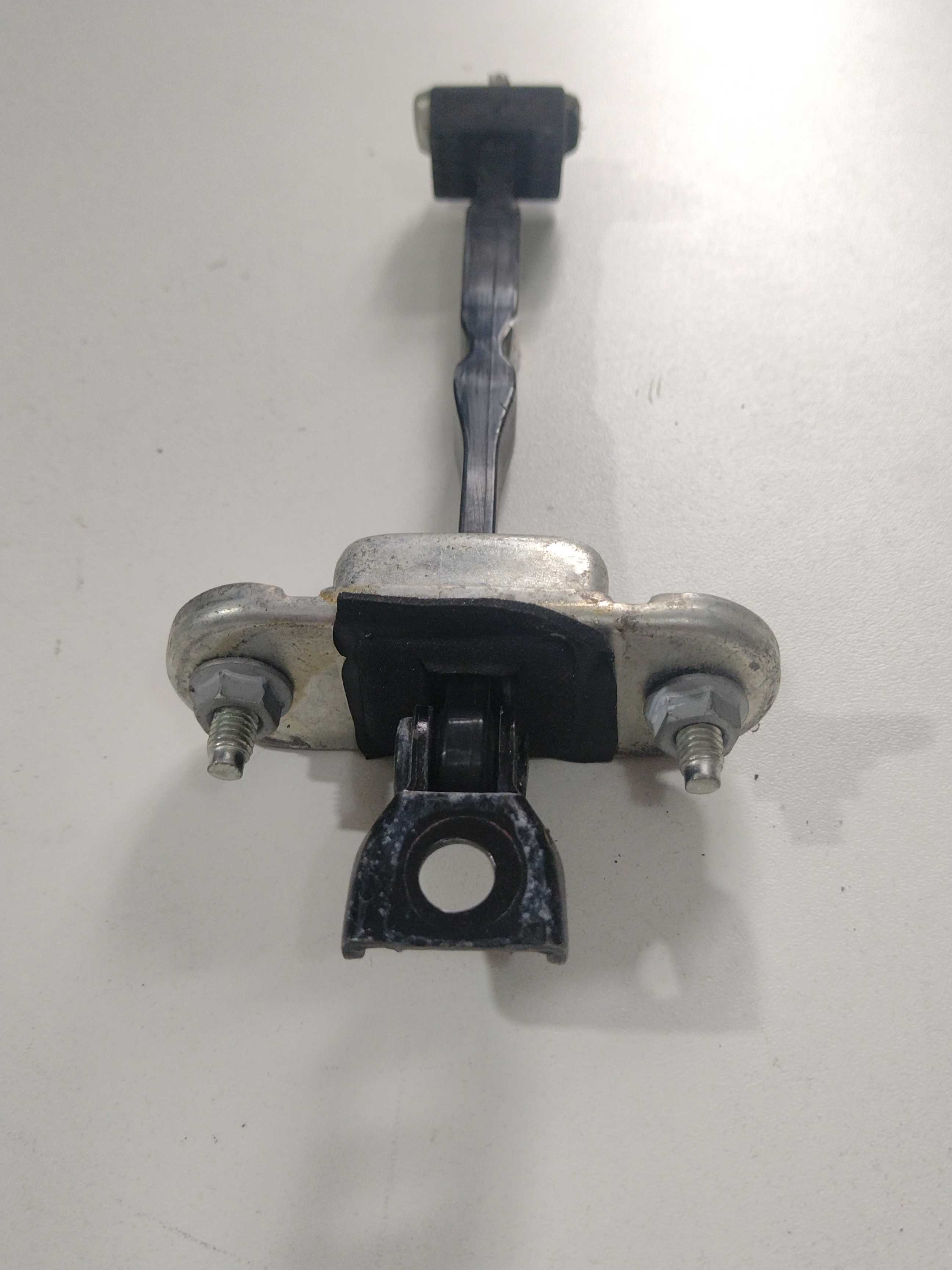 Limitador Porta Traseira Direita Jac T6 2016 2
