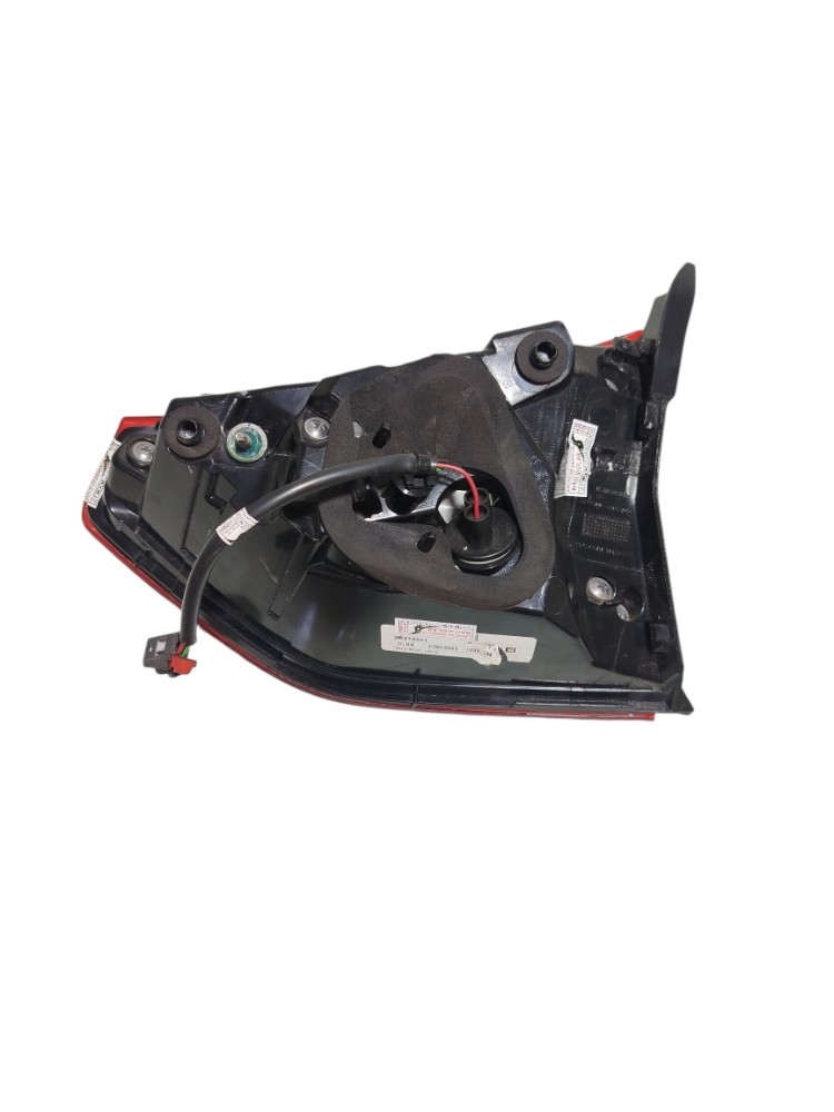 Lanterna Tampa Tras Esq Led Gm Tracker Ltz Turbo 2023 Detalh Esquerdo/motorista Acrílico 5