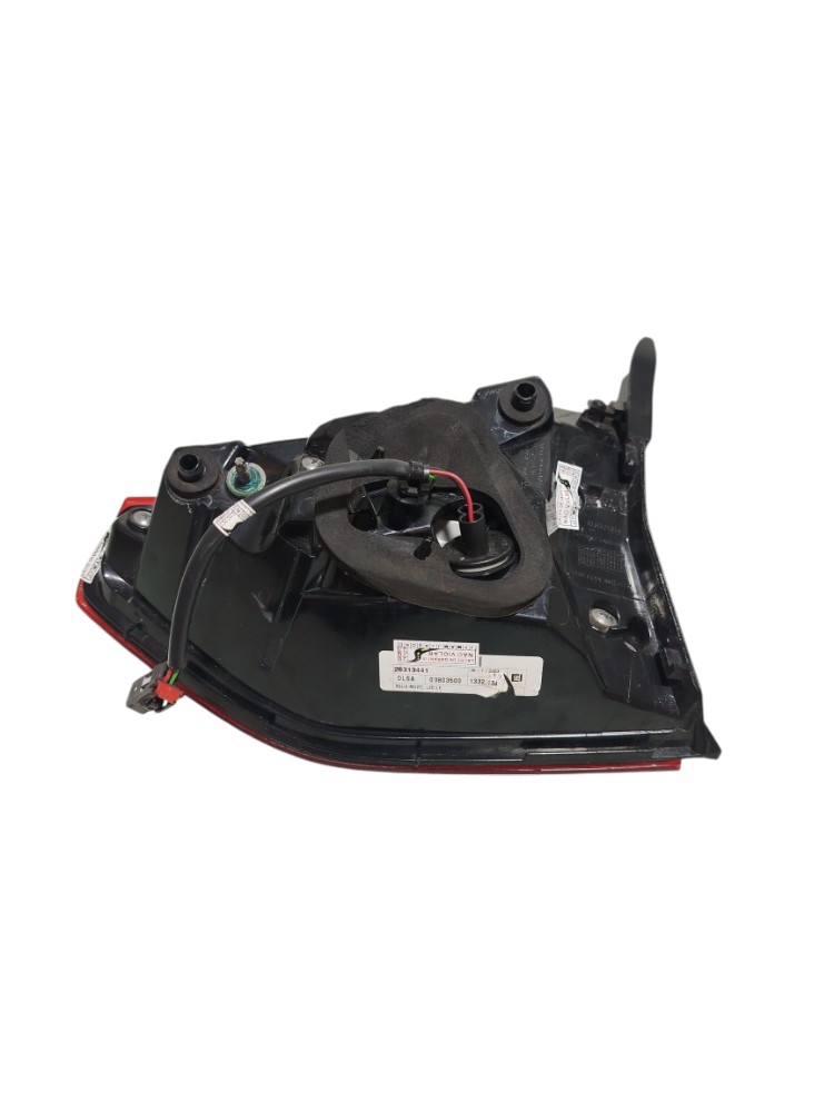 Lanterna Tampa Tras Esq Led Gm Tracker Ltz Turbo 2023 Detalh Esquerdo/motorista Acrílico 6