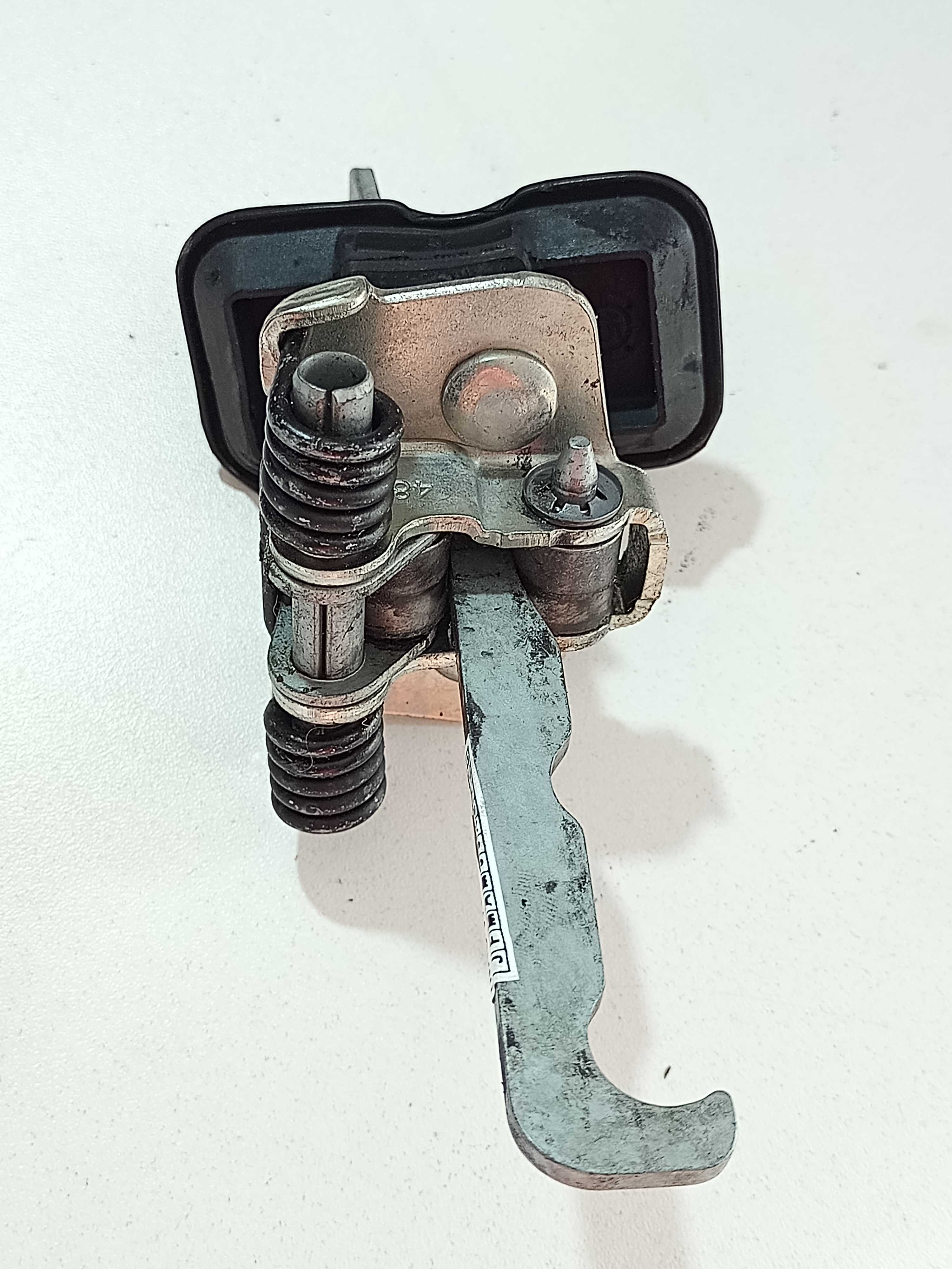 Limitador Porta Dianteira Esquerda Sandero 2016 808949965r 3