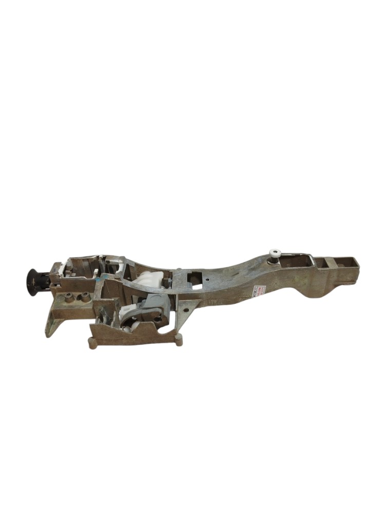 Suporte Maçaneta Tras Esquerdo Peugeot 208 2014 9670932080 Dourado