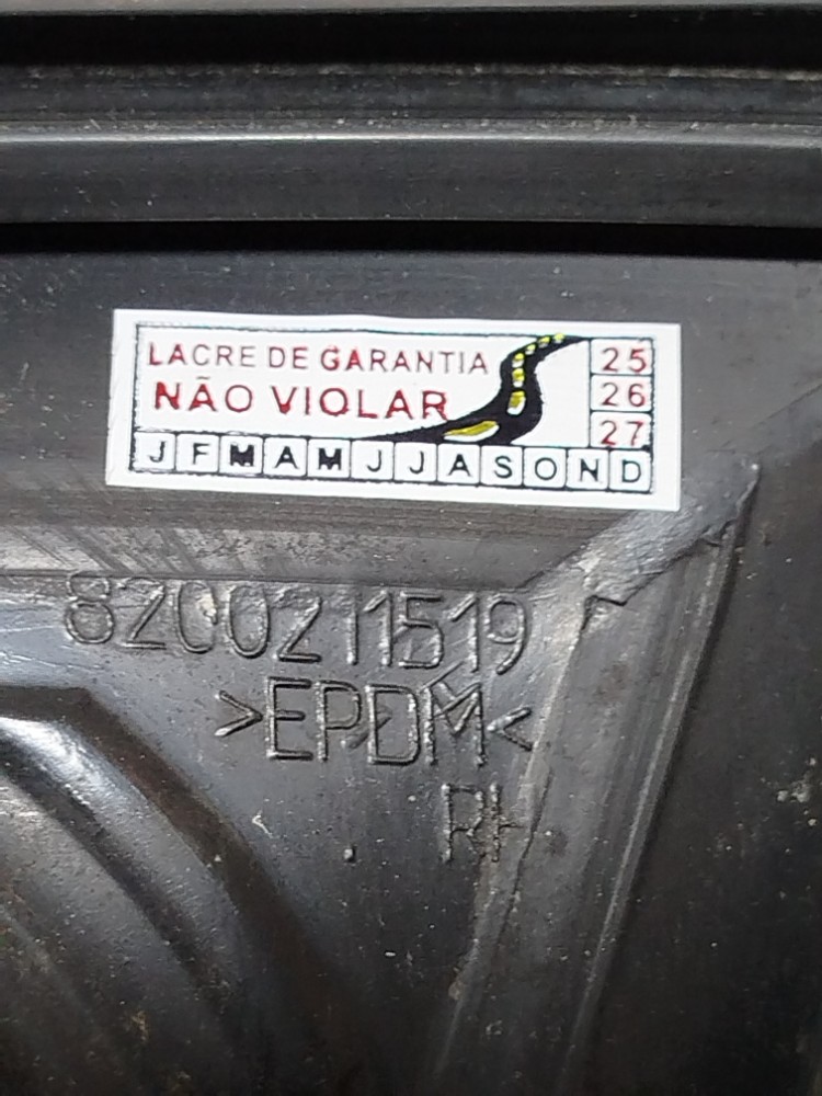 Borracha Canaleta Diant Dir Renault Megane 2010 8200211519 2