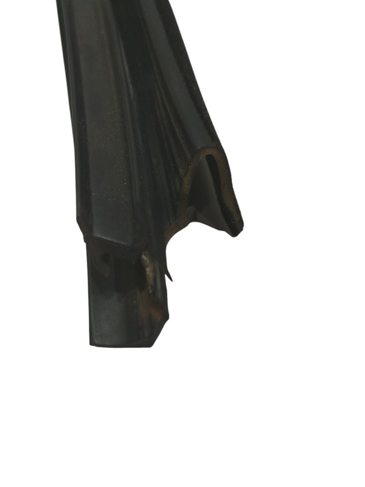 Pestana Traseira Esquerda Duster 2.0 16v 2015 823303747r Preto 3