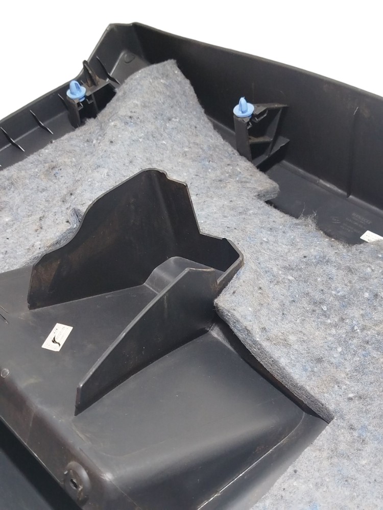 Moldura Tampa Traseira Inter Renault Duster 2014 909002883r Cinza 4