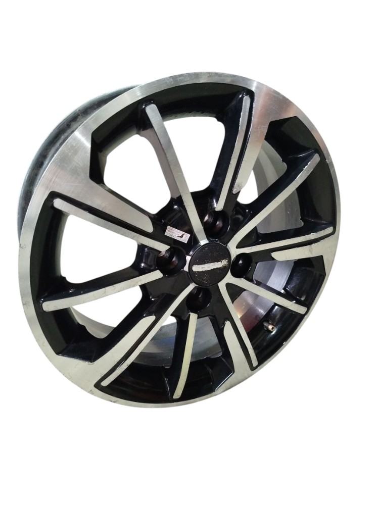 Roda Liga Leve Aro 15 Diamantada Scorro 4×100 Preta 9