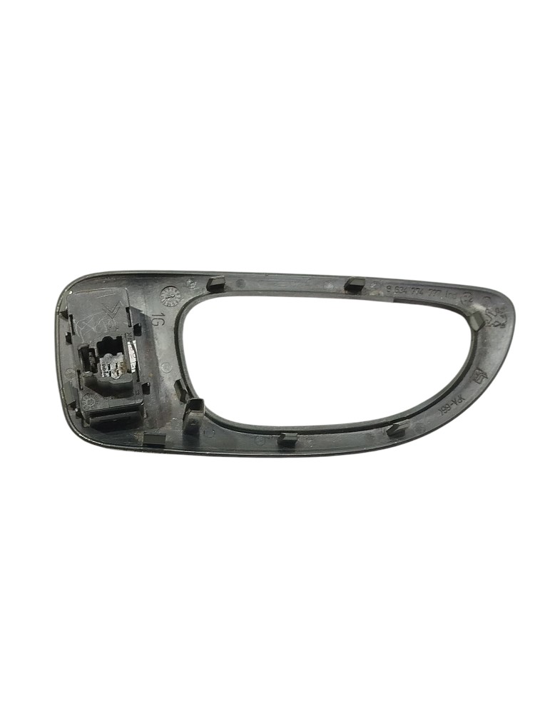 Moldura maçaneta int tras esq peugeot 307 2012 9634774777 4