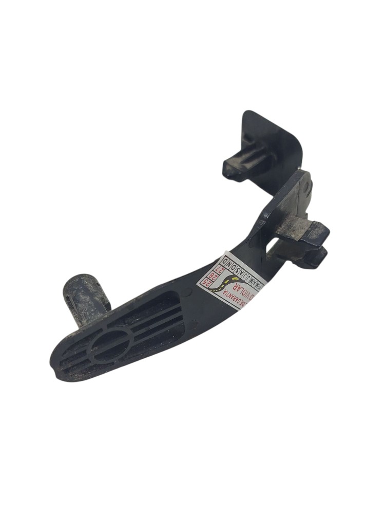 Trava Tapete Motorista Nissan Versa V Drive 2020/21 A 2