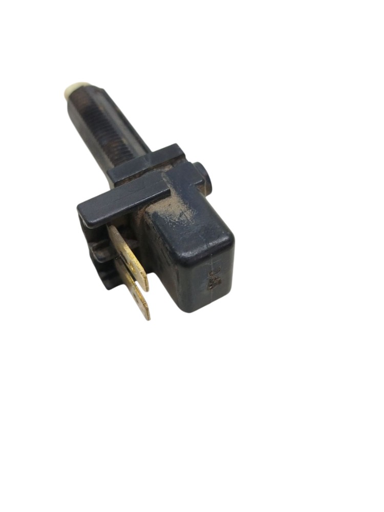 Interruptor Luz Freio Ford Courier 1.6 2003 1