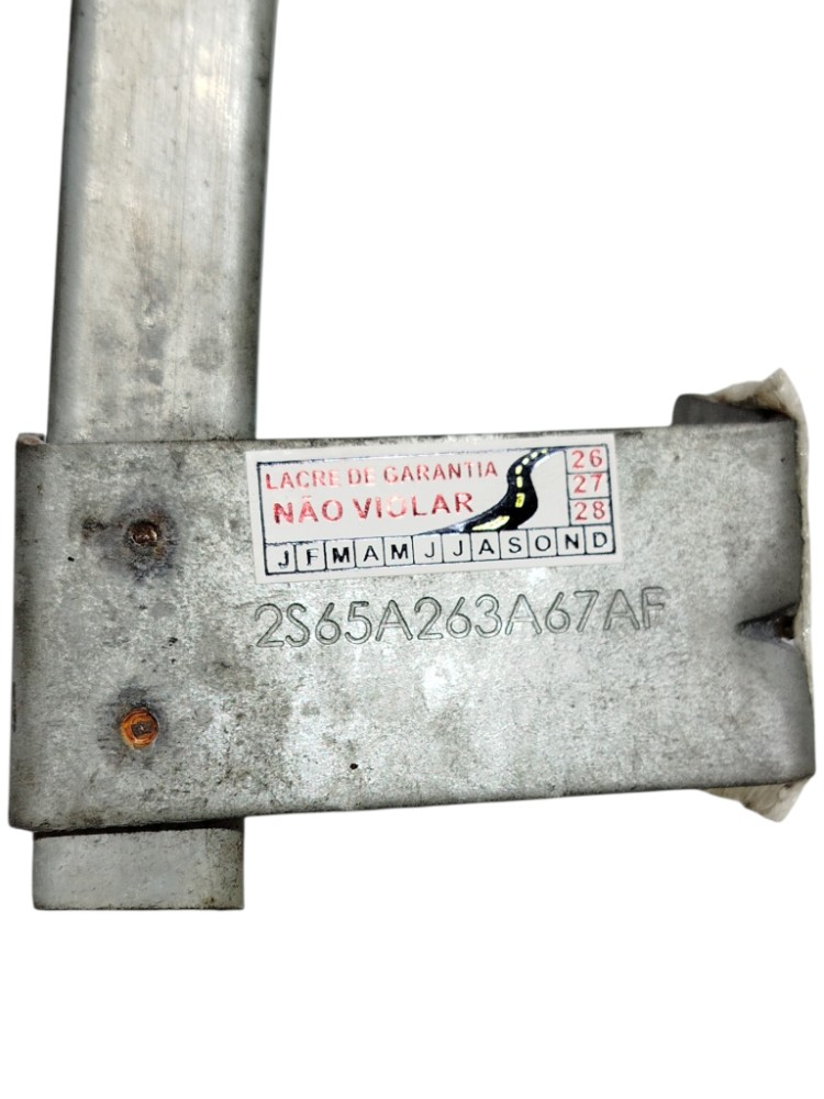 Guia Canaleta Vidro Tras Esq Ford Fiesta 2014 2S65A263A67AF 3