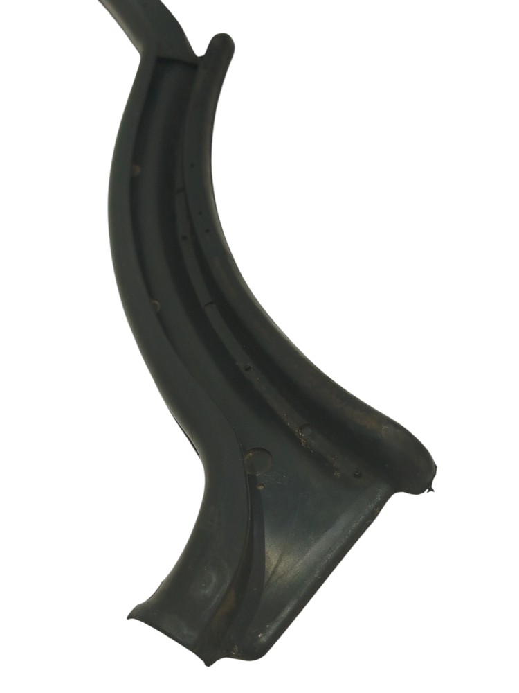 Borracha Inferior Carroceria Traseira Direita Xsara 2002 2