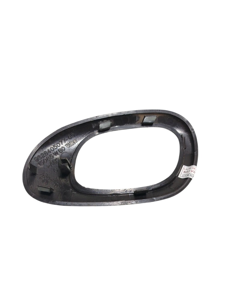 Moldura maçaneta interna esquerdo peugeot 207 2007 a 2008 4