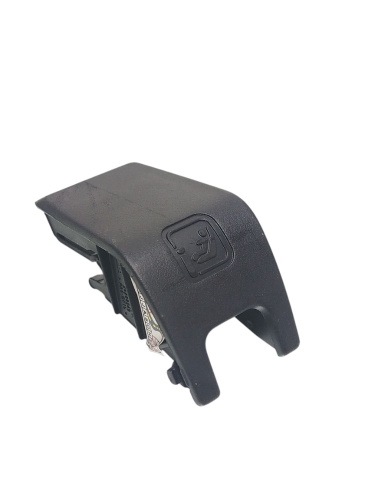Moldura Isofix Banco Gm Tracker 1.0 Turbo 2023 26288549 Preto 2