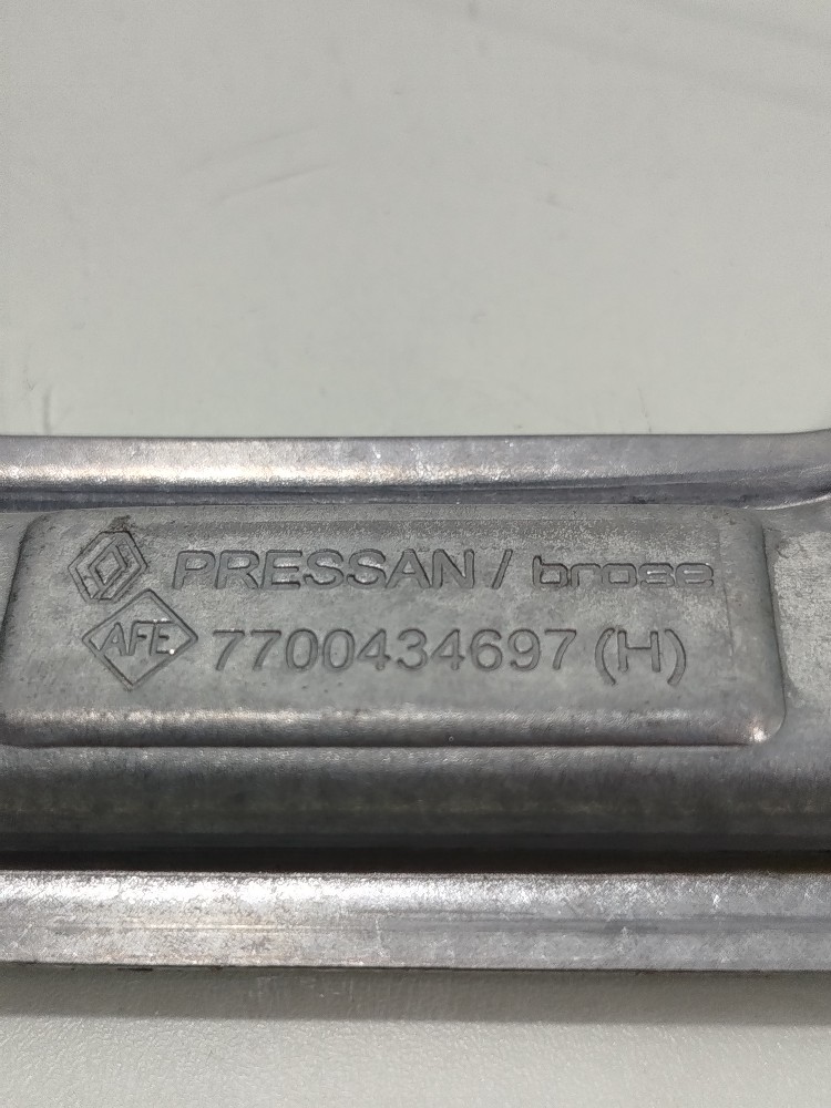 Máquina Vidro Manual Diant Esq Renault Clio 2015 9