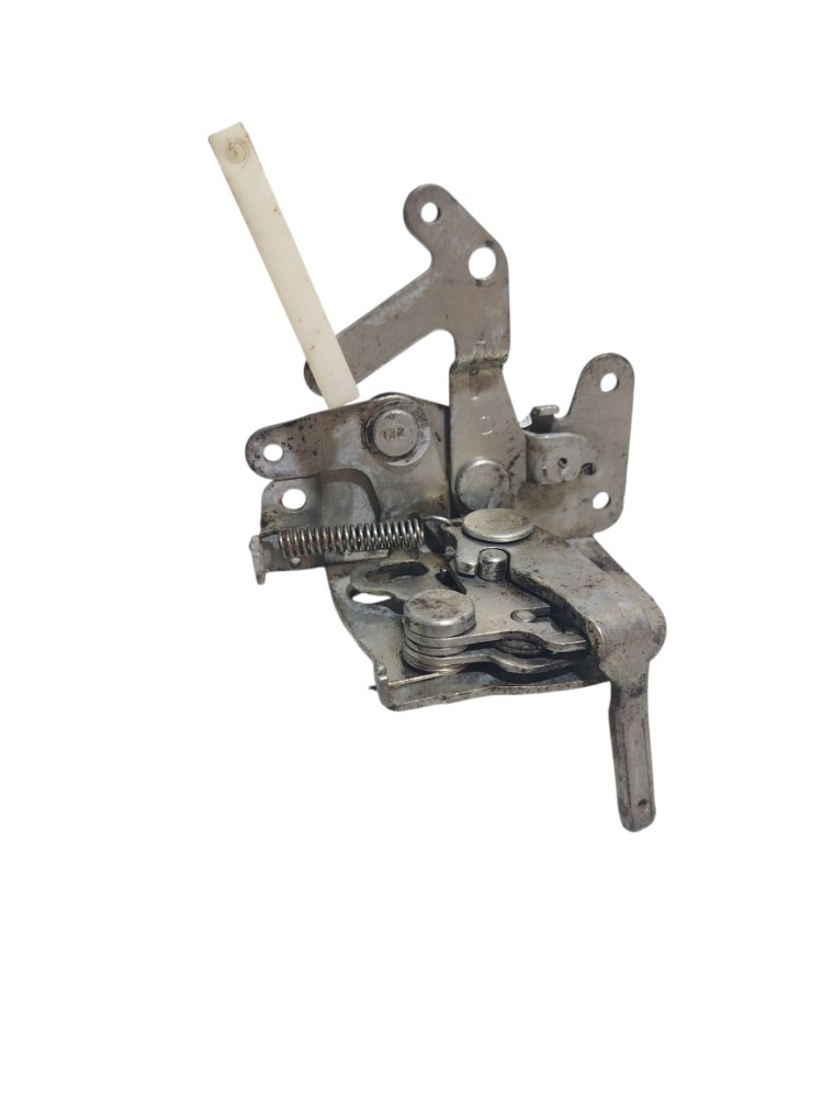 Fechadura Porta Direita Fiat Uno 2004 A 8