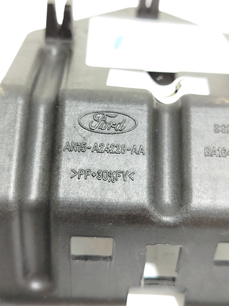 Suporte Máquina Vidr Porta Traseira Esquerd Ford Fiesta 2014 2
