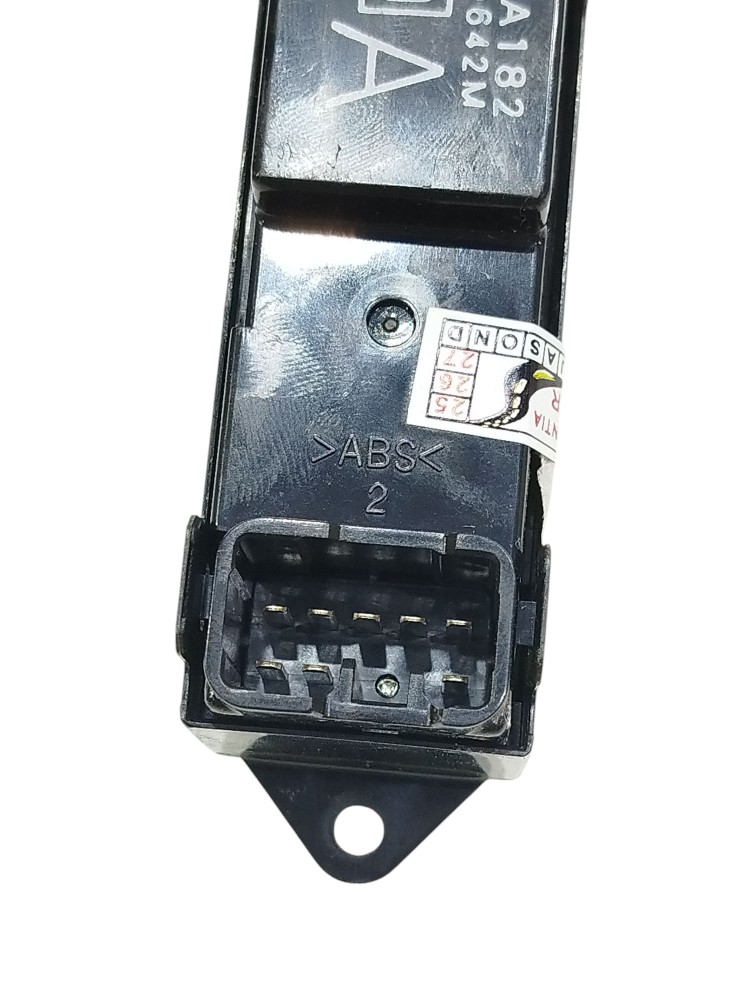 Botão Vidro Diant Dir Mitsubishi Outlander 2010 8608a182 6