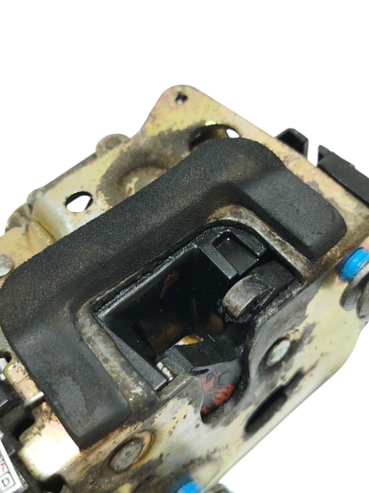 Fechadura Porta Traseira Direita Fiat Siena 2002 1.3 8