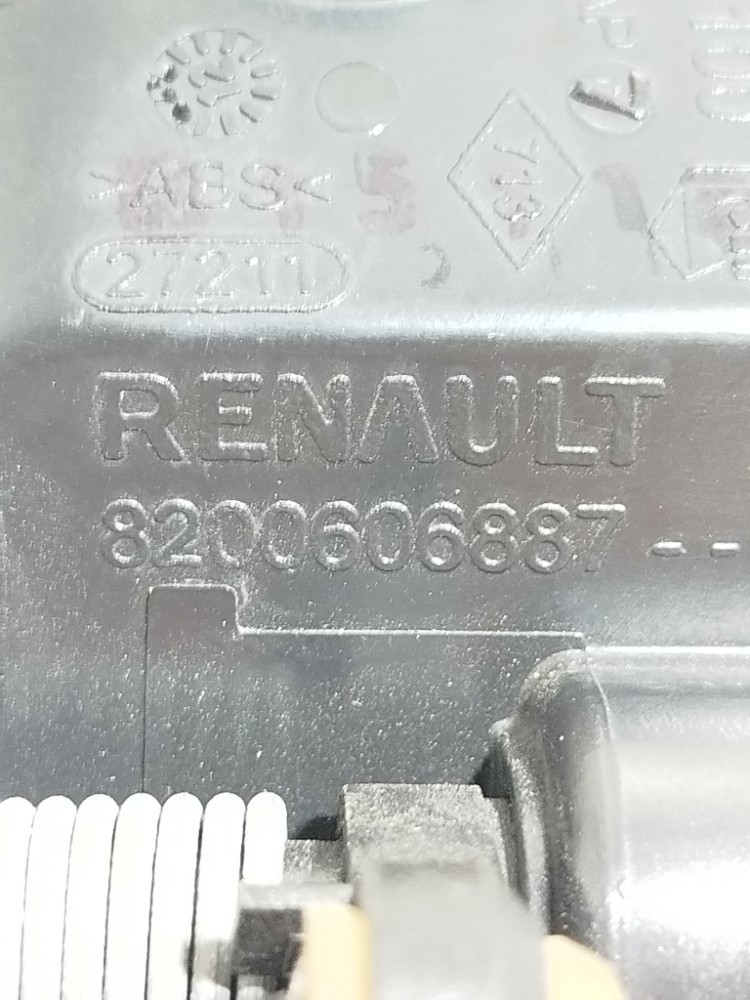 Maçaneta Interna Tras Direita Renault Sandero 8200606887 Preto Traseira 2
