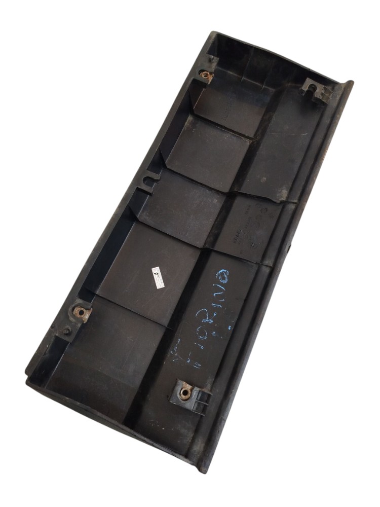 Moldura Para-choque Ld Direito Fiat Fiorino 1996 A 2010 – Preta – Plástico 4