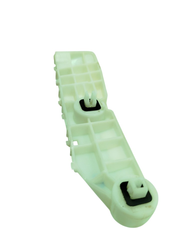 Suporte Guia Para-choque Tras Direito Nissan Versa 2013 1