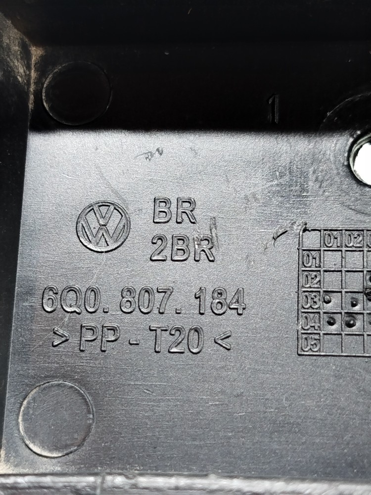 Suporte Guia Parachoque Diant Direito Vw Polo 2006 6