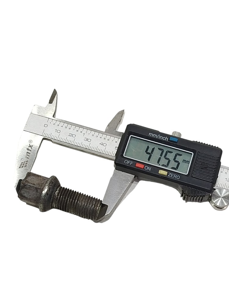 4 Parafusos Roda Fox 1.0 2014