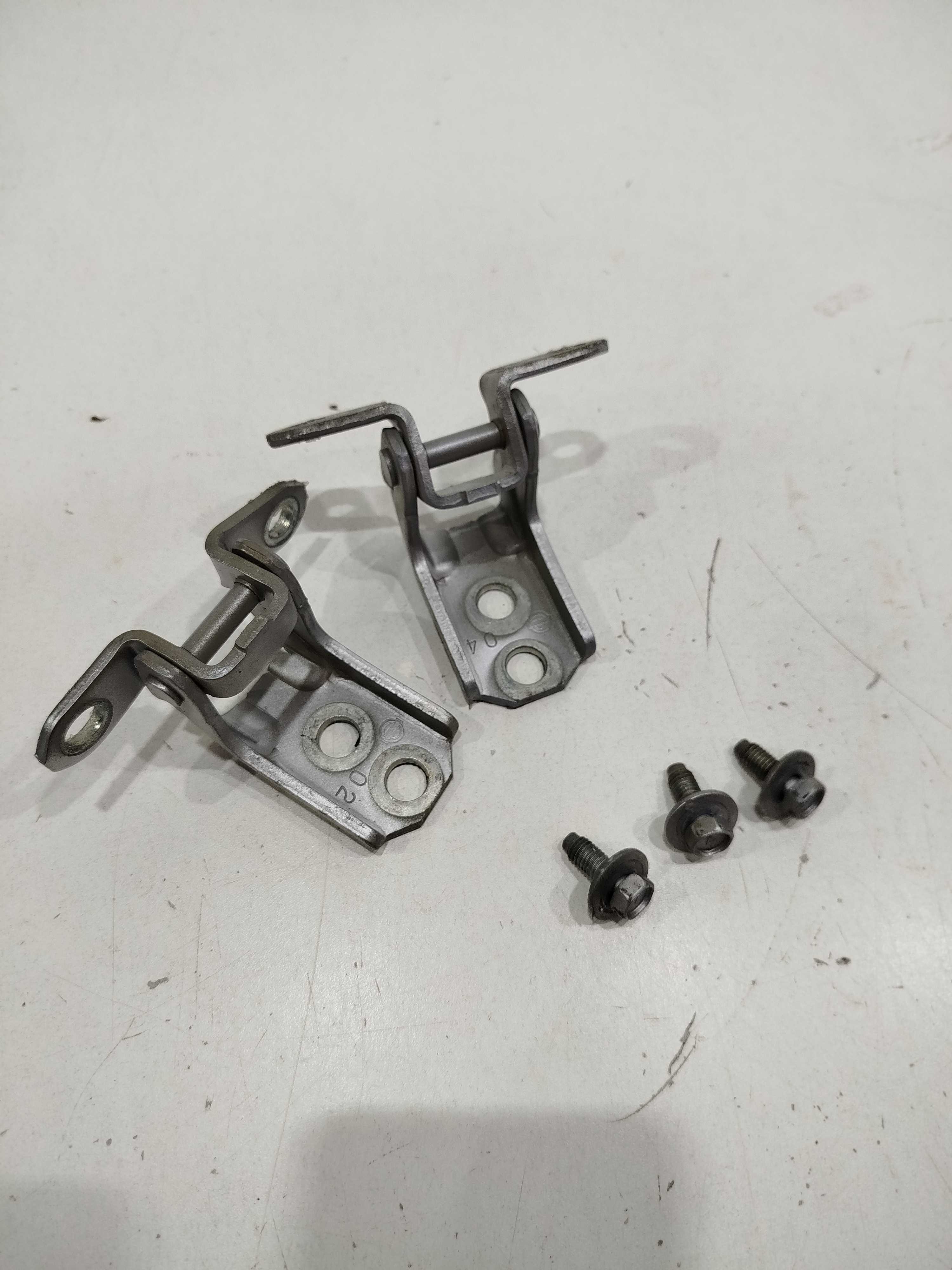 Par Dobradiças Diant Direita Nissan Versa VDrive 2020/21 3