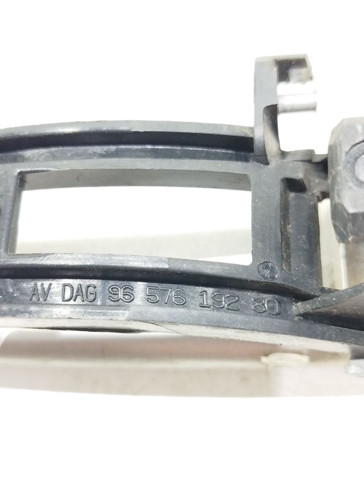 Maçaneta Externa Diant Direita Peugeot 307 2012  9657619480 4