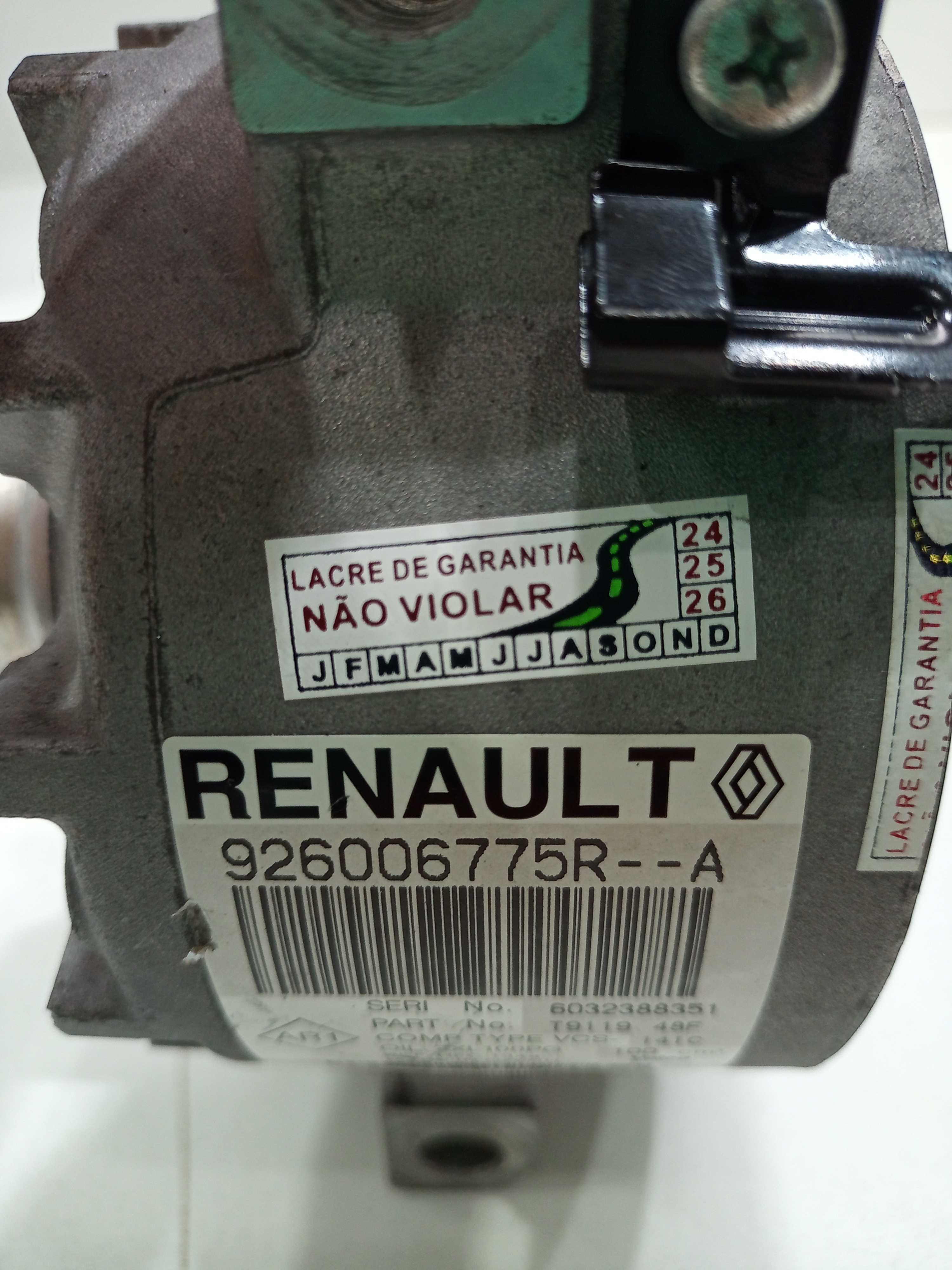 Tampa Frontal Mancal Compressor Ar Sandero 2016 1.0 16v 6