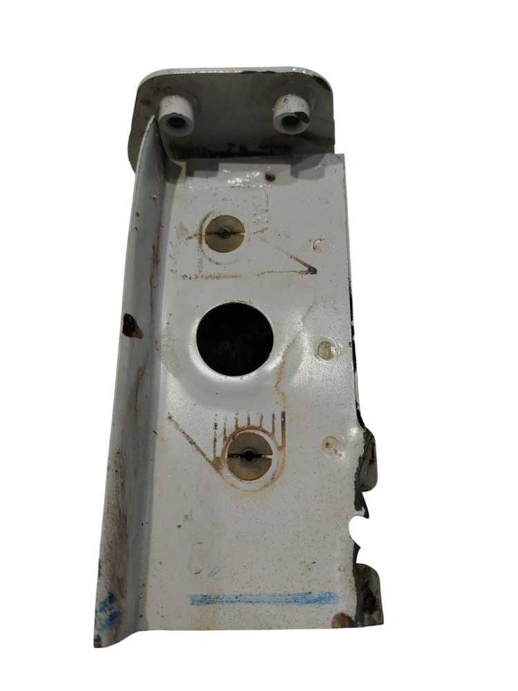 Bico Longarina Lado Direito Passag Vw Fox 1.0 8v 2014 Ferro 5