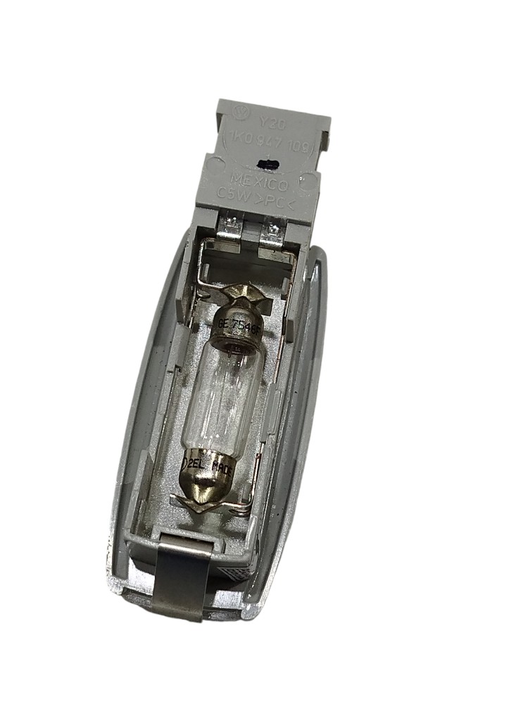 Luz Cortesia Vw Polo Virtus 2021 1k0947109 3