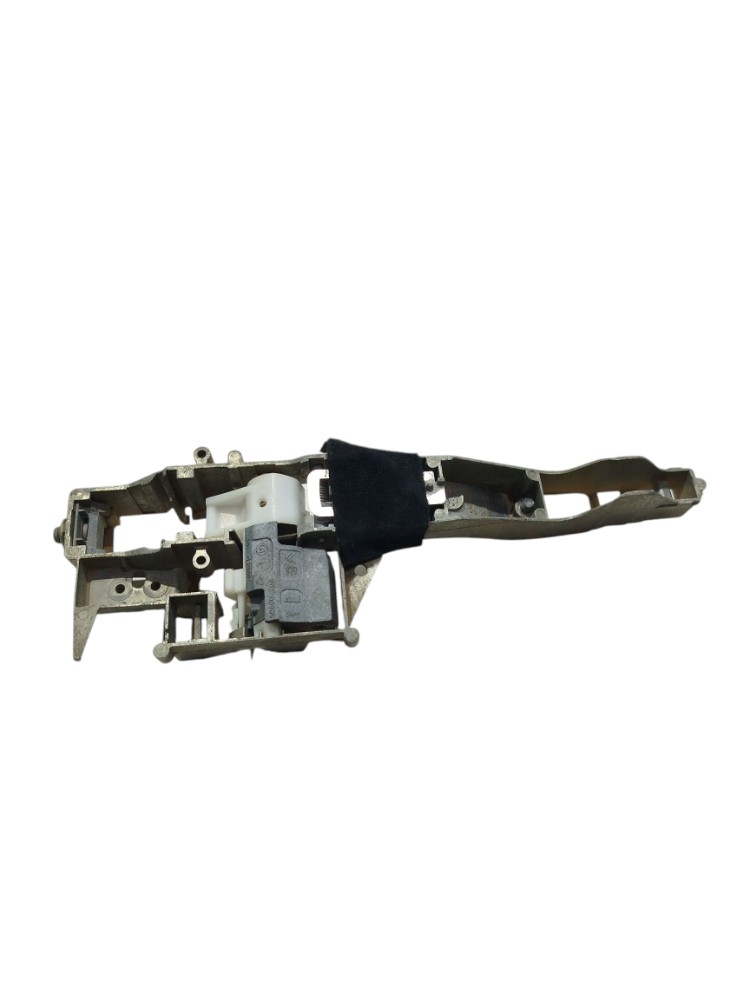 Suporte Maçaneta externa peugeot 208  2011 a 2014 3