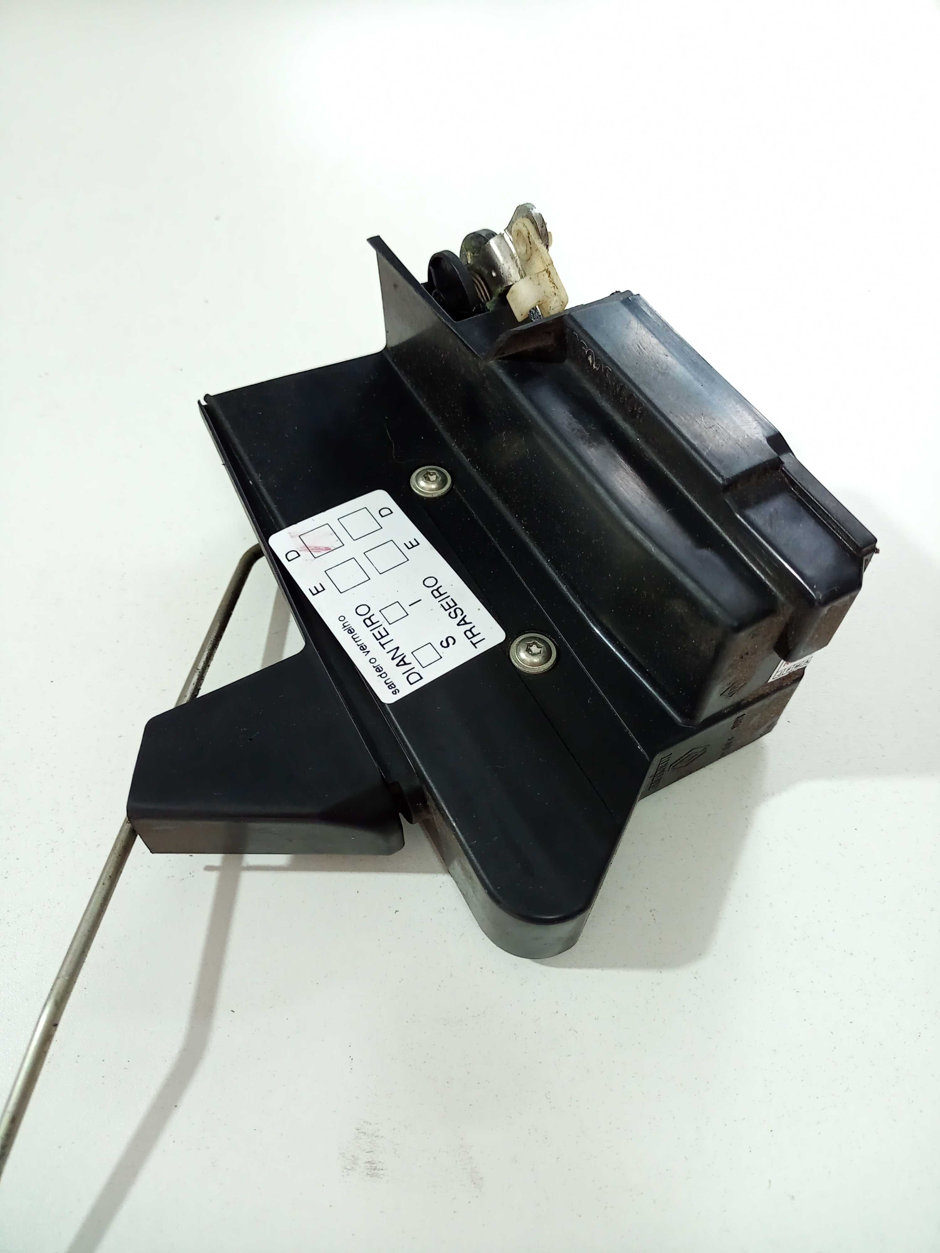 Fechadura Porta Dianteira Direita Sandero 2016 4