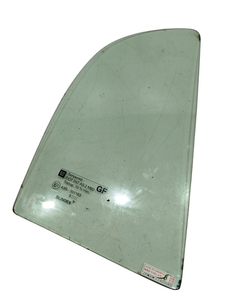 Vidro fixo traseiro gm astra 2002 4