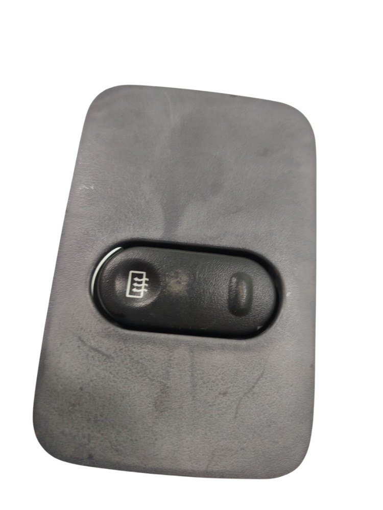 Moldura botão desembaçador Renault Clio 1.0 2005 6