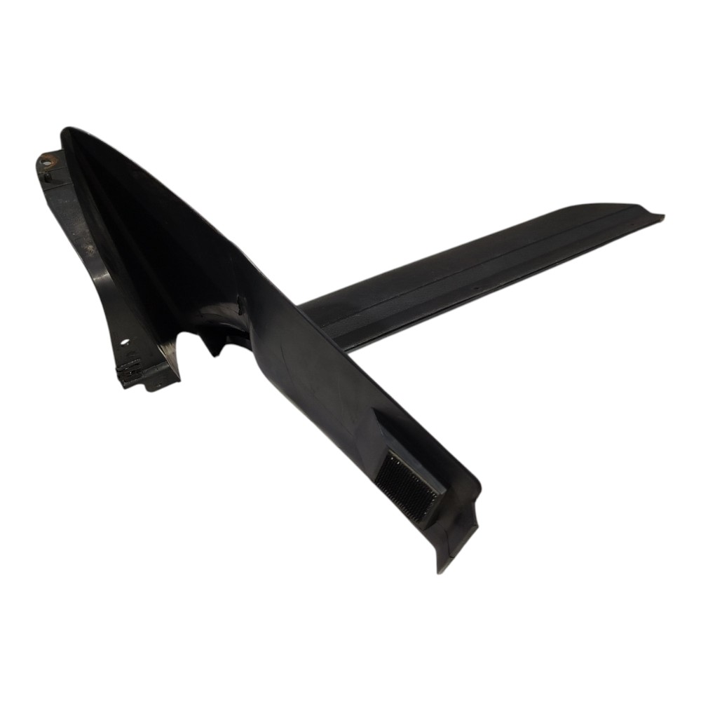 Acabamento Inferior Direito Painel Vw Polo Sedan 2003 2004 13