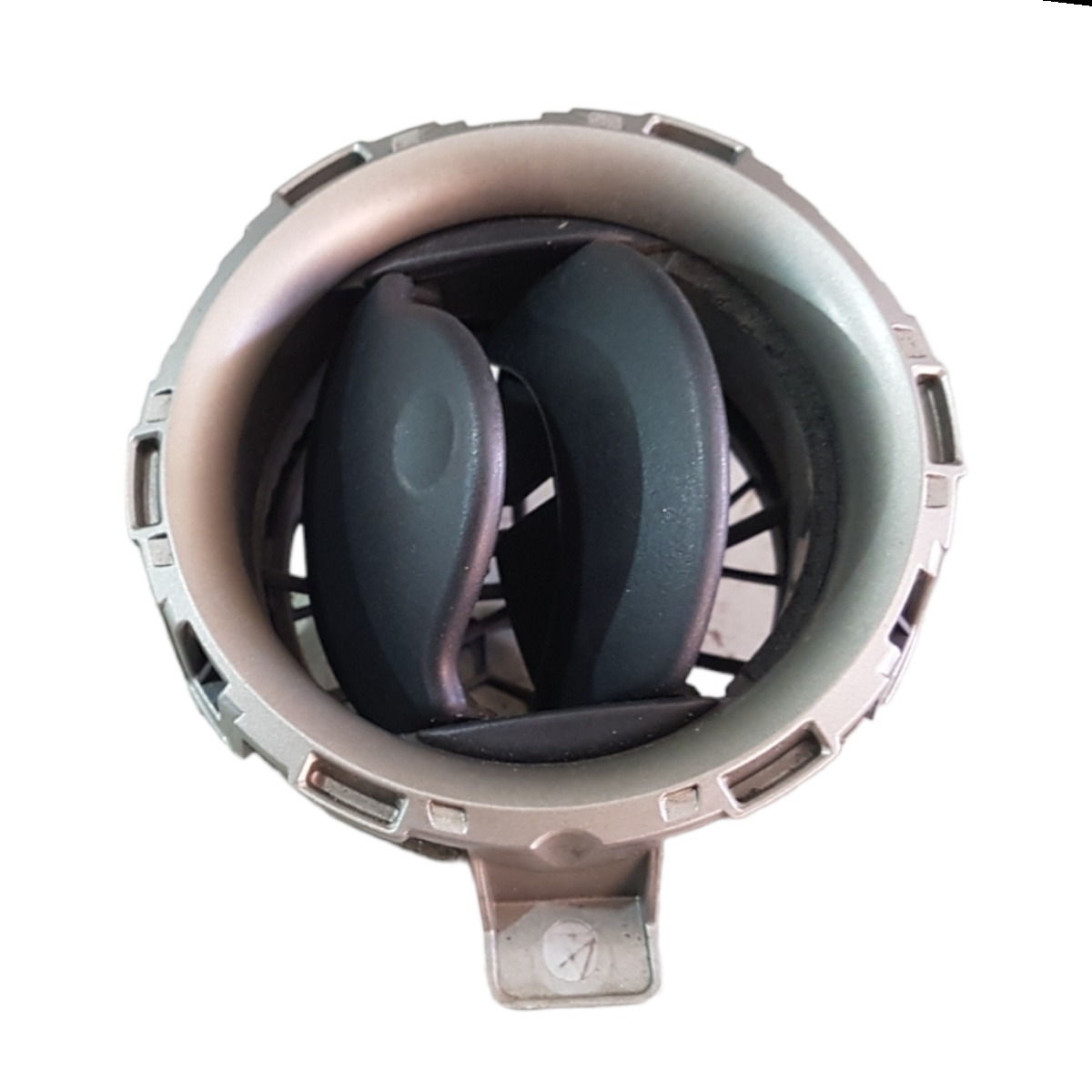 Difusor Ar Nissan March 2013 2014 1