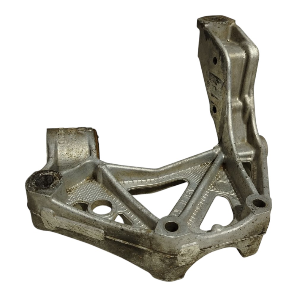 Suporte Bandeja Direita Vw Polo SE 1.6 8v 2003 2004