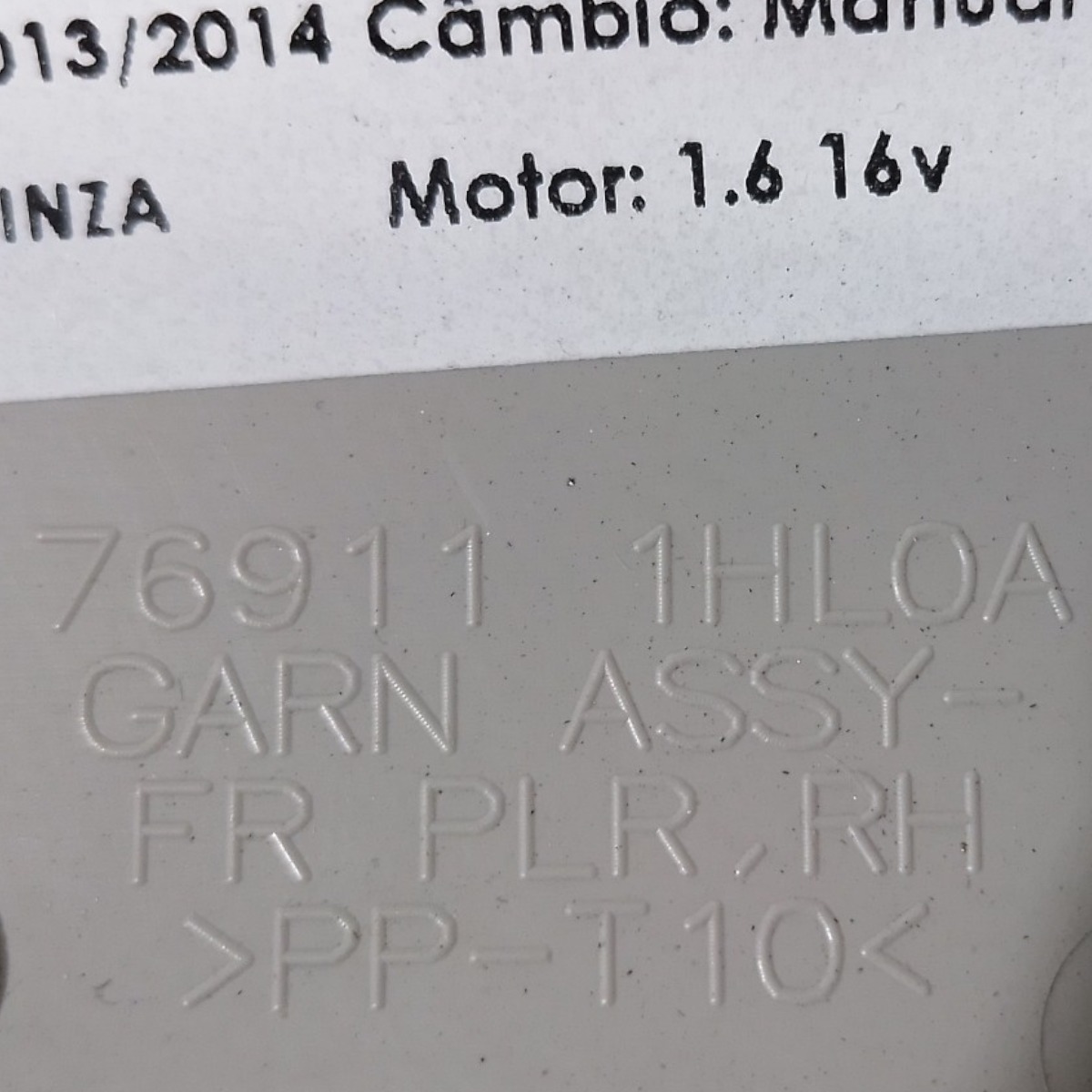 Moldura Coluna Direita Nissan March 2013 2014 6