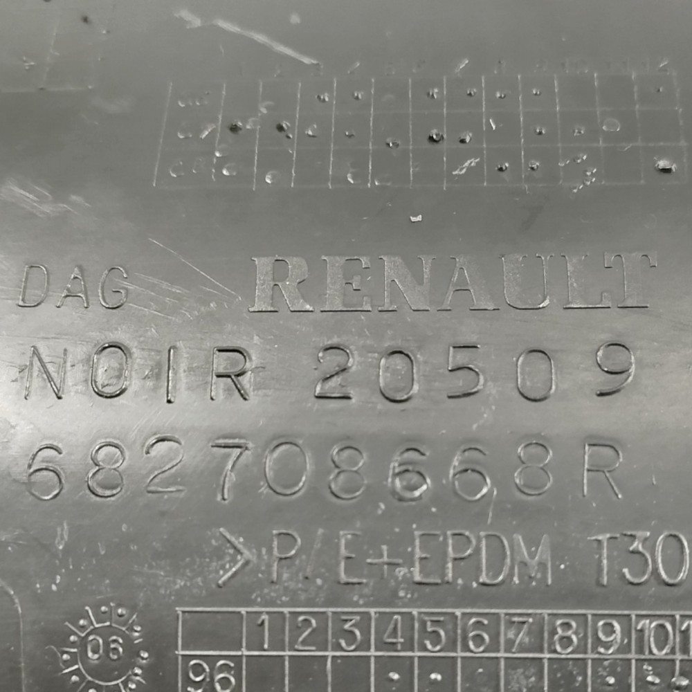 Acabamento Porta Treco Renault Kangoo Express 2013 2014 15