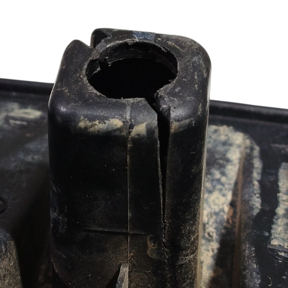 Tampa Motor Fiat Palio Uno Fire 2004 Avarias 5