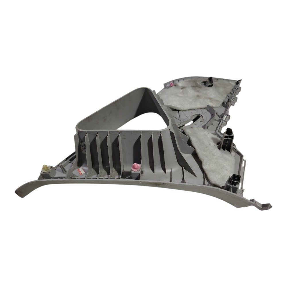 Moldura Coluna Traseira Esquerda Hyundai I30 2008 2012 11