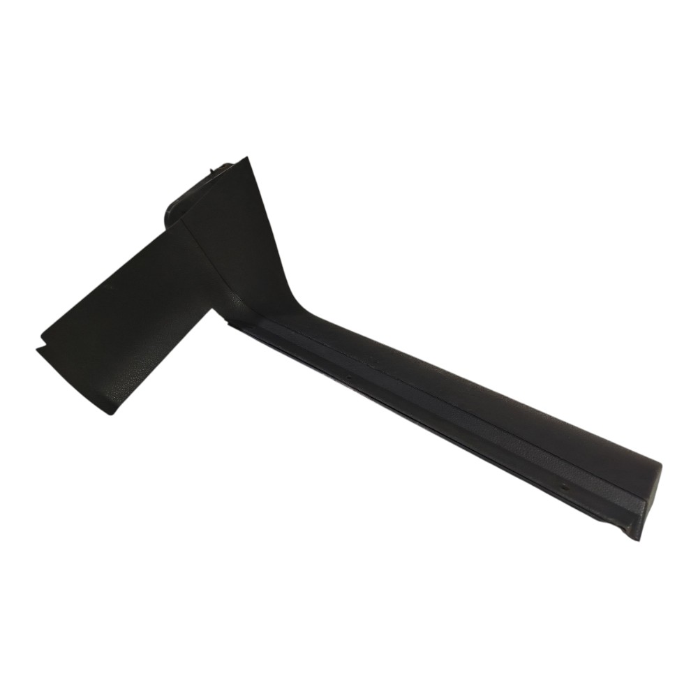 Acabamento Inferior Direito Painel Vw Polo Sedan 2003 2004 11