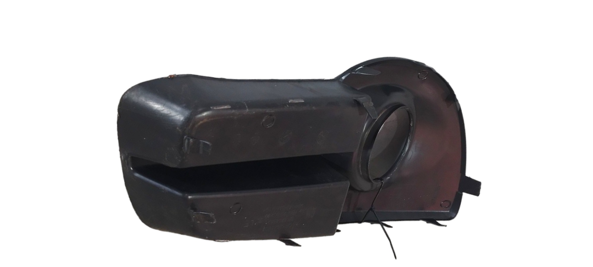 Moldura Farol Milha Esquerdo Gm Montana 2019 Esquerdo 4