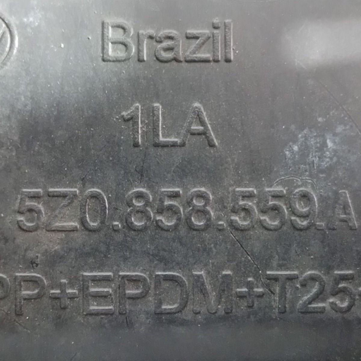 Acabamento Moldura Chave Seta Vw Fox 2004 2015 9