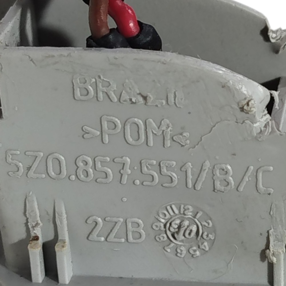 Quebra Sol Esquerdo Volkswagen Polo Sedan 2003 2004 19