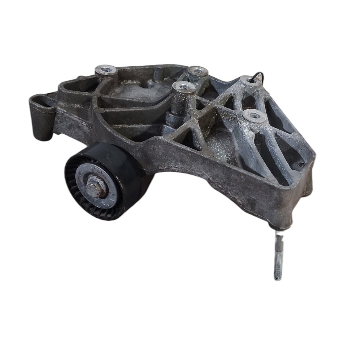 Suporte Compressor Ar Condicionado Gm Onix 2017 4